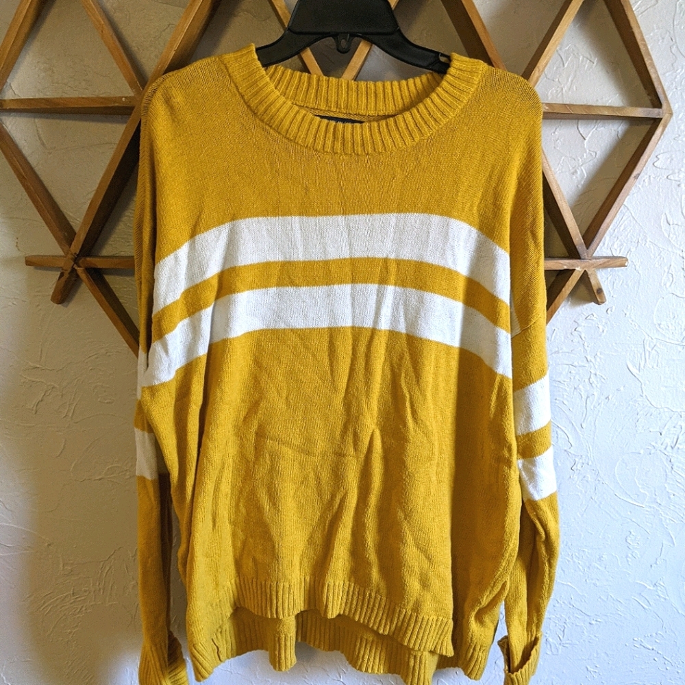 American Eagle yellow knit sweater XL